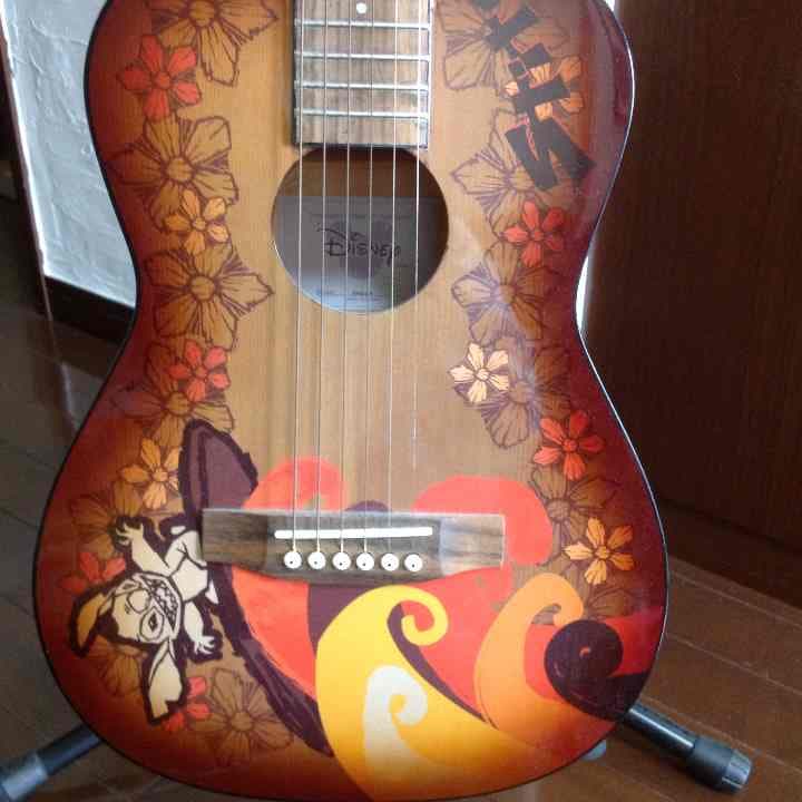 限定ディズニーギター
