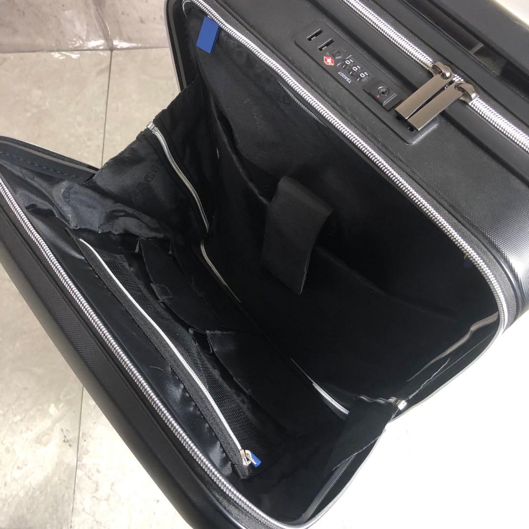 innovator　スーツケース　ブラック　TSAロック　軽量　約30L