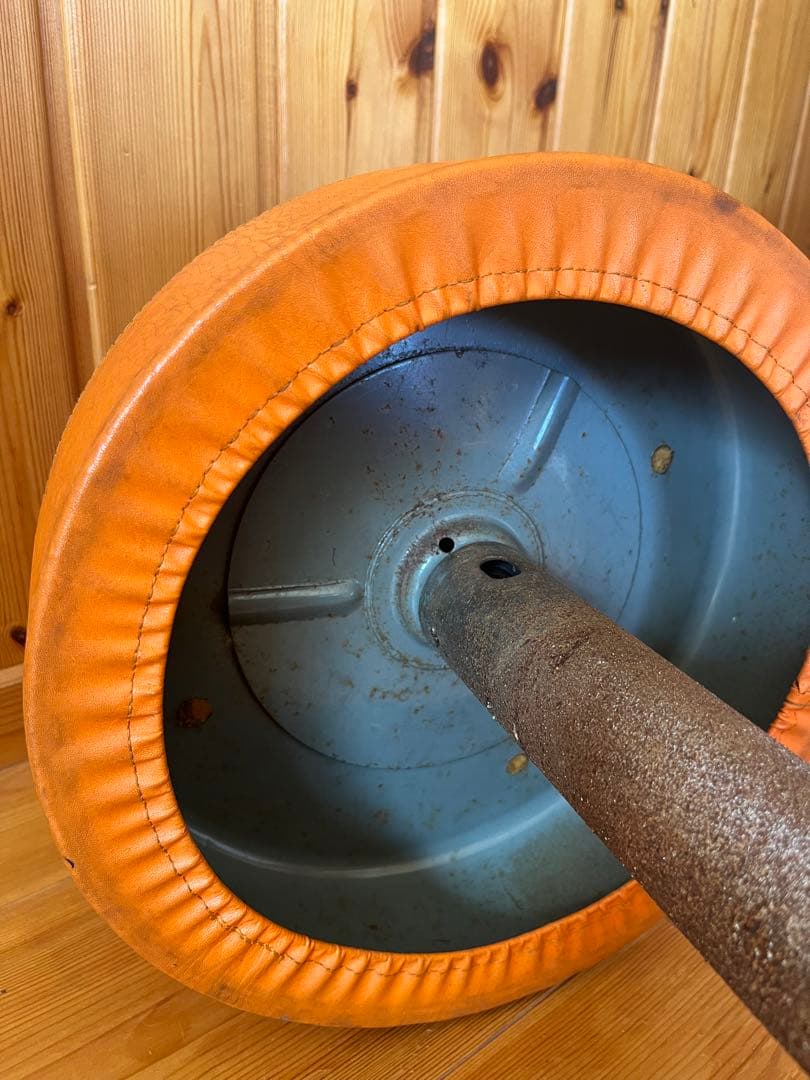 【アンティーク】回転式　丸椅子 スツール シャビー 昭和レトロ