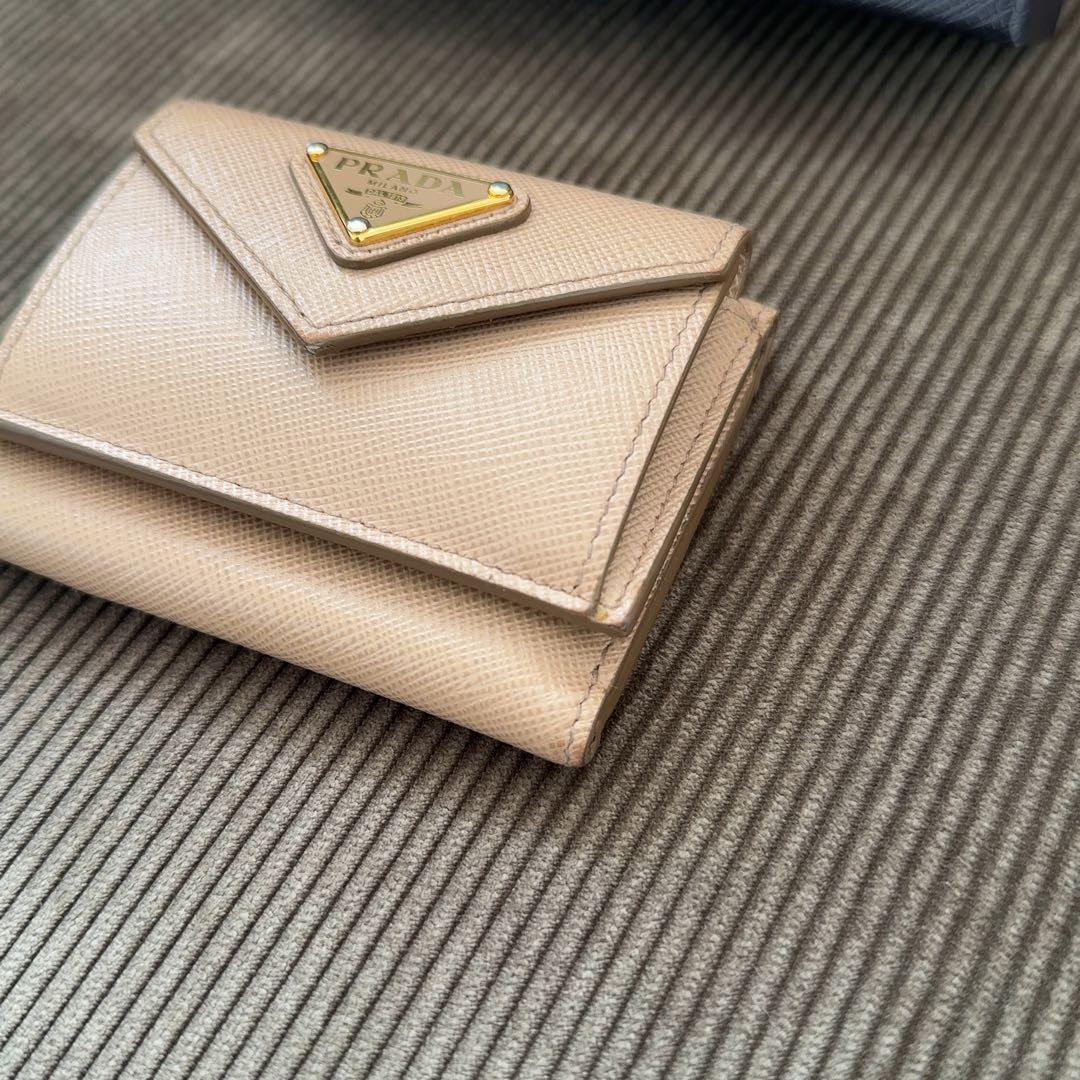 ICチップ搭載　正規品　PRADA 三つ折り財布　ピンクベージュ　CAMMEO