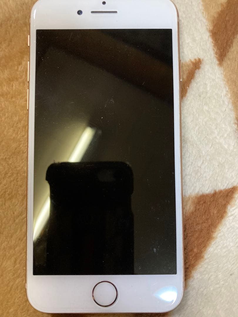 iPhone 8ゴールド 本体