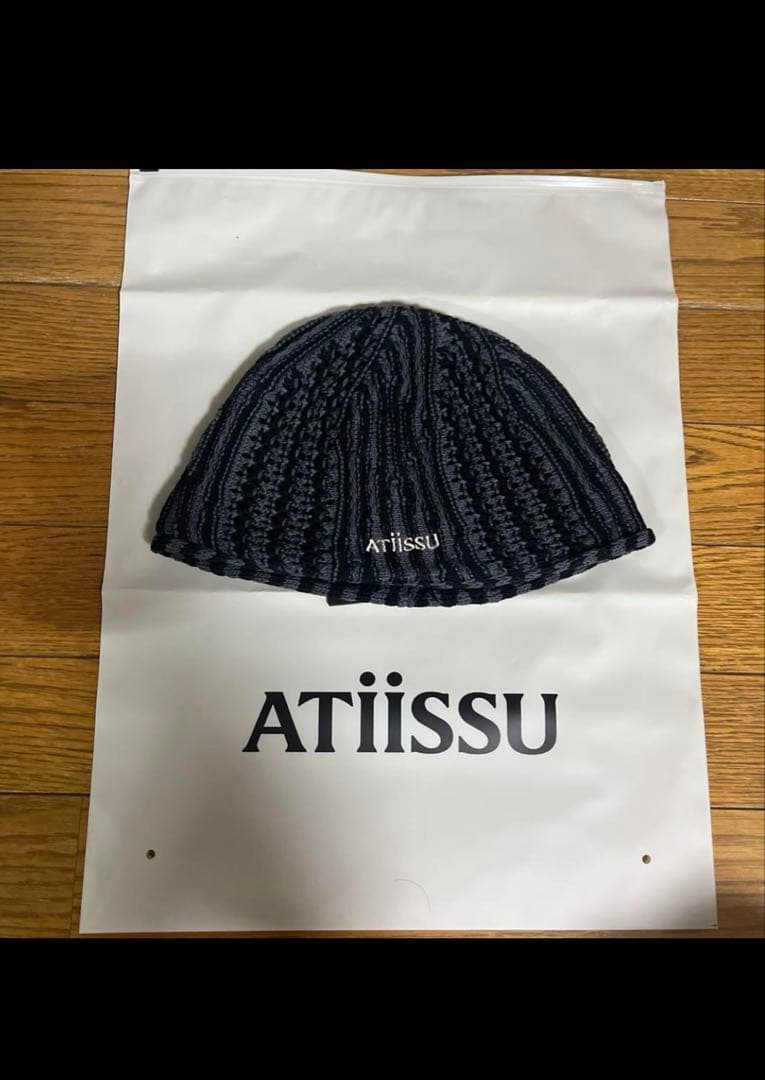 atiissu ビーニー　twiceモモ私物着用