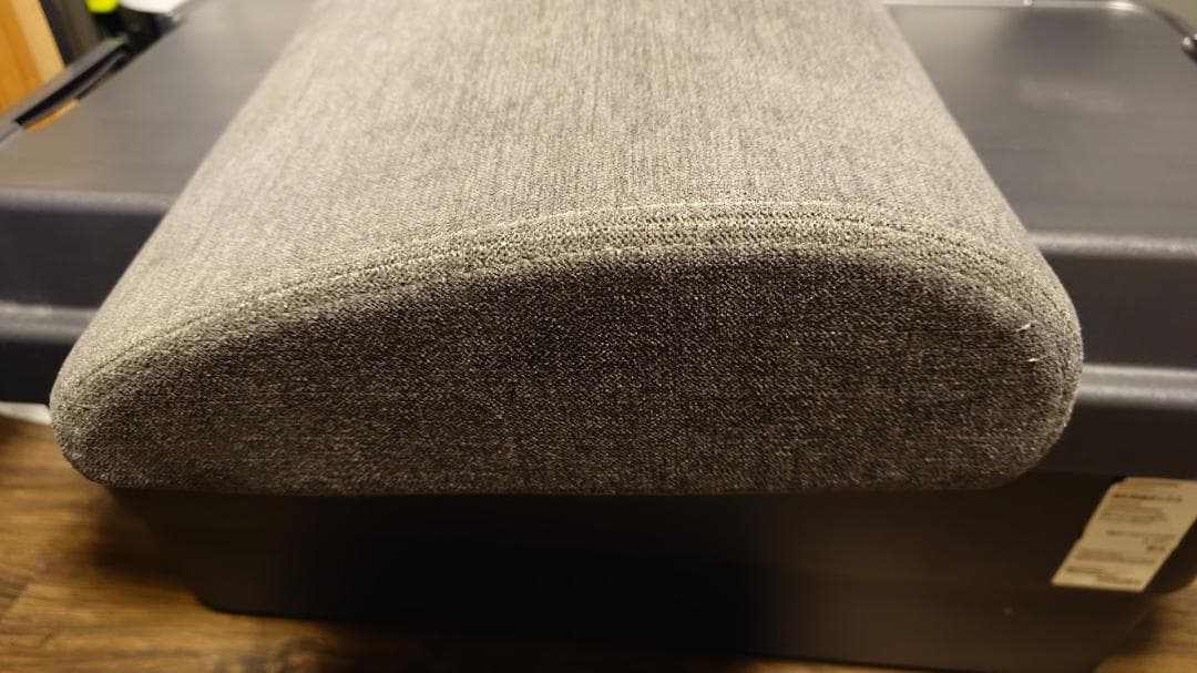 BORDERLESS(ボーダレス) フットクッション (チャコールグレー) 箱付