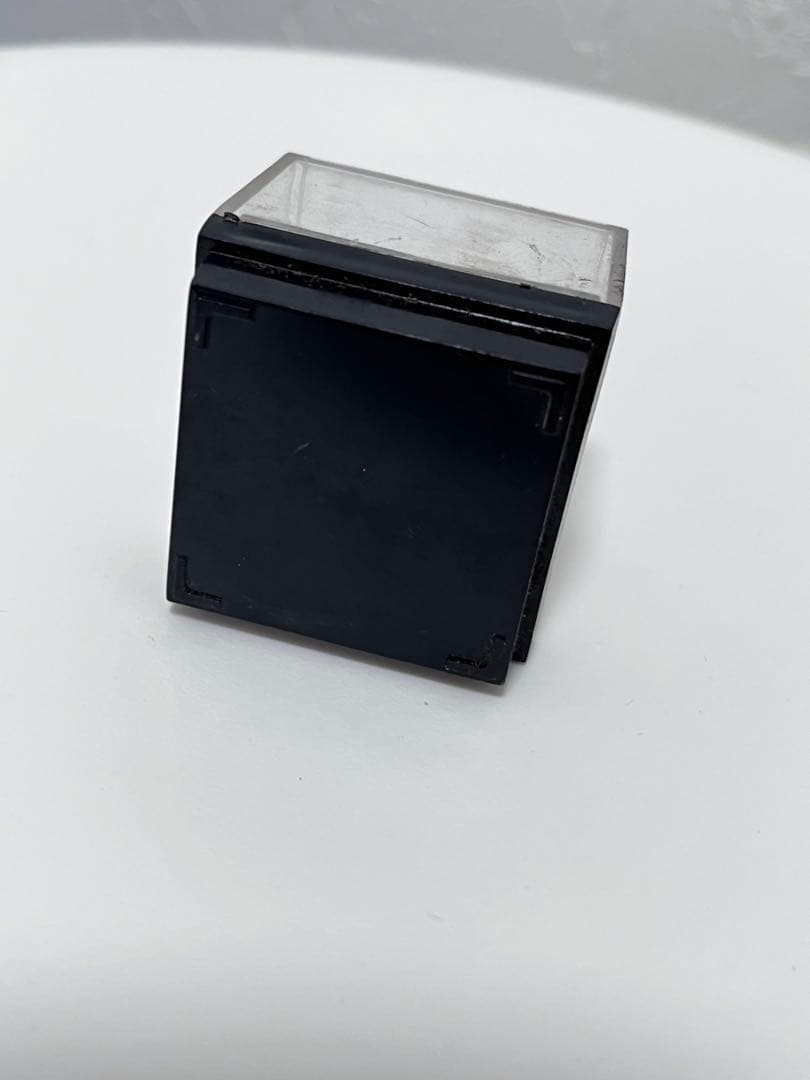 第3期　LOUENESS ツアーグッズ　ロゴピンバッジ