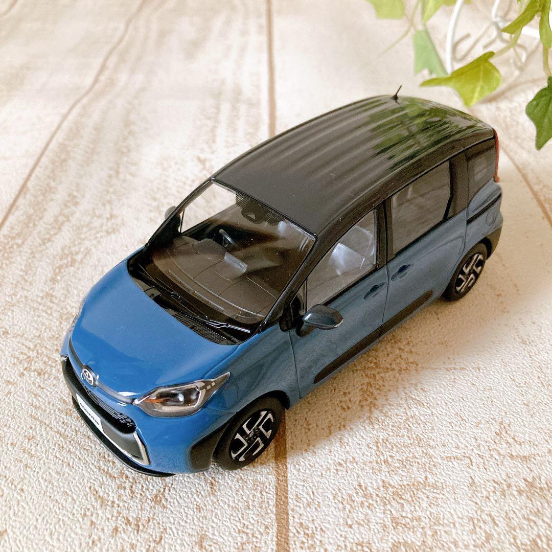 トヨタ シエンタ カラーサンプル ダークグレー/グレイッシュブルー新品