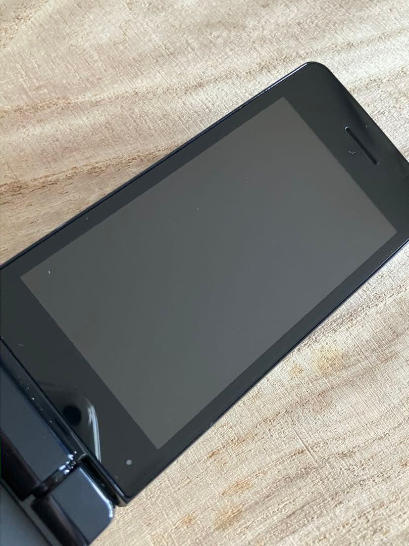 ソフトバンク AQUOS ケータイ4 A205SH ブラック 白ロム