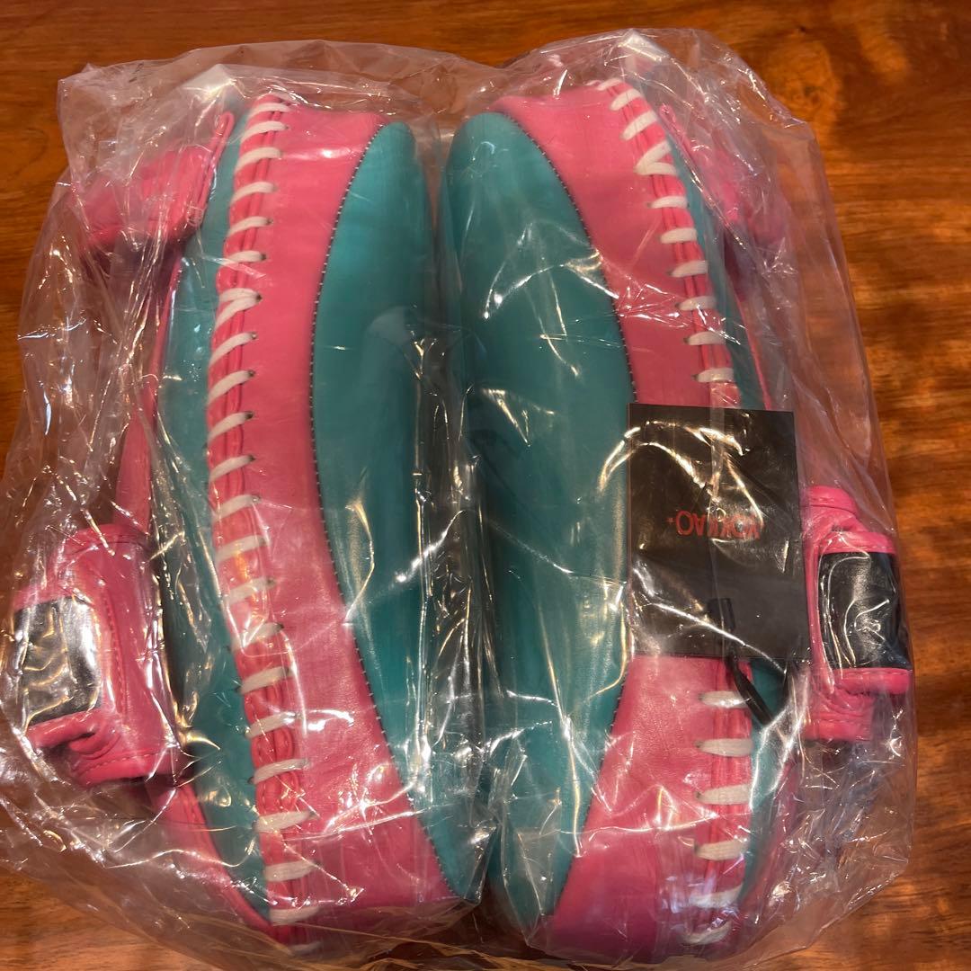 新品】YOKKAO キックミット ピンクと水色