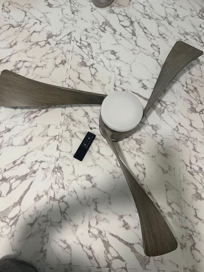 LOWYA シーリングファンライト　未使用　グレー　LED 　調光調色