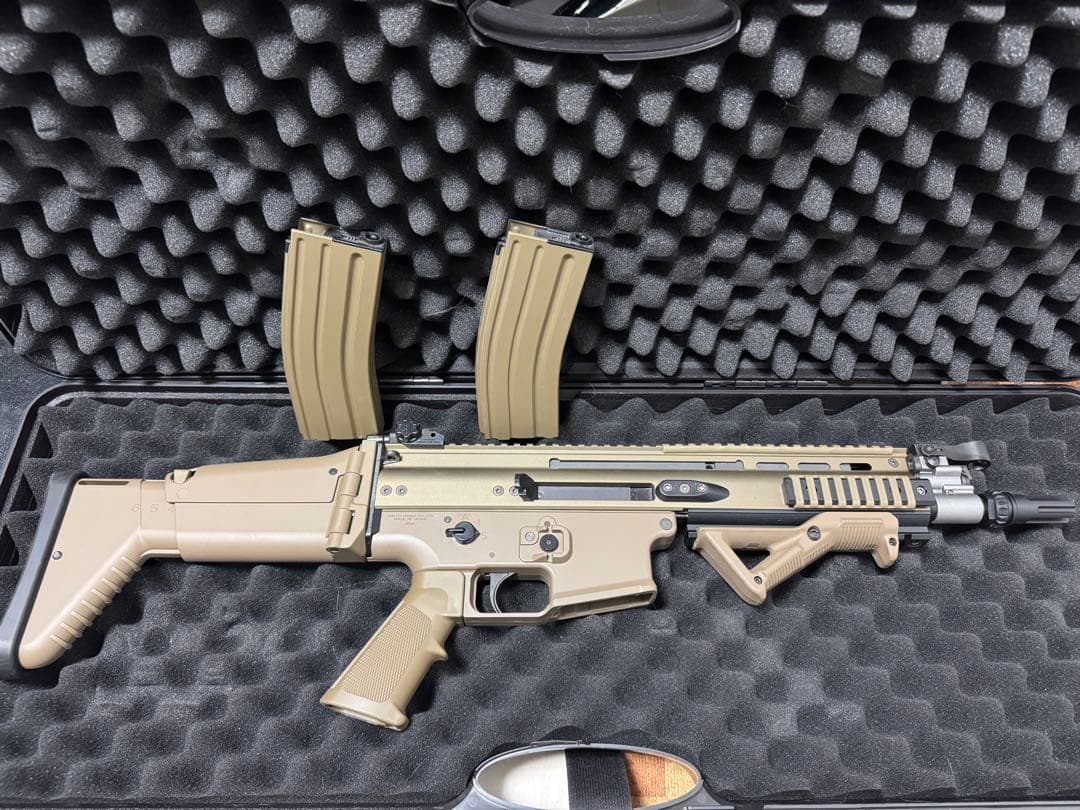 東京マルイ 次世代電動ガン SCARーL CQC タンカラー マガジン付き