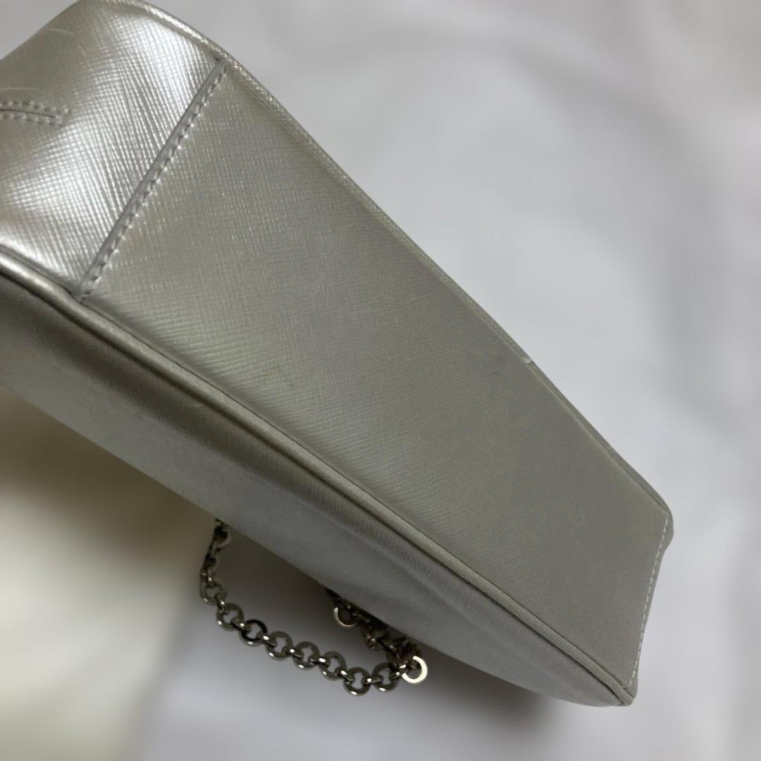 未使用 フェラガモ シルバー チェーン ショルダーバッグ 銀 イタリア製 布袋