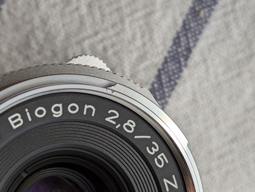 Zeiss C Biogon T* 2.8/35 ZM（シルバー）