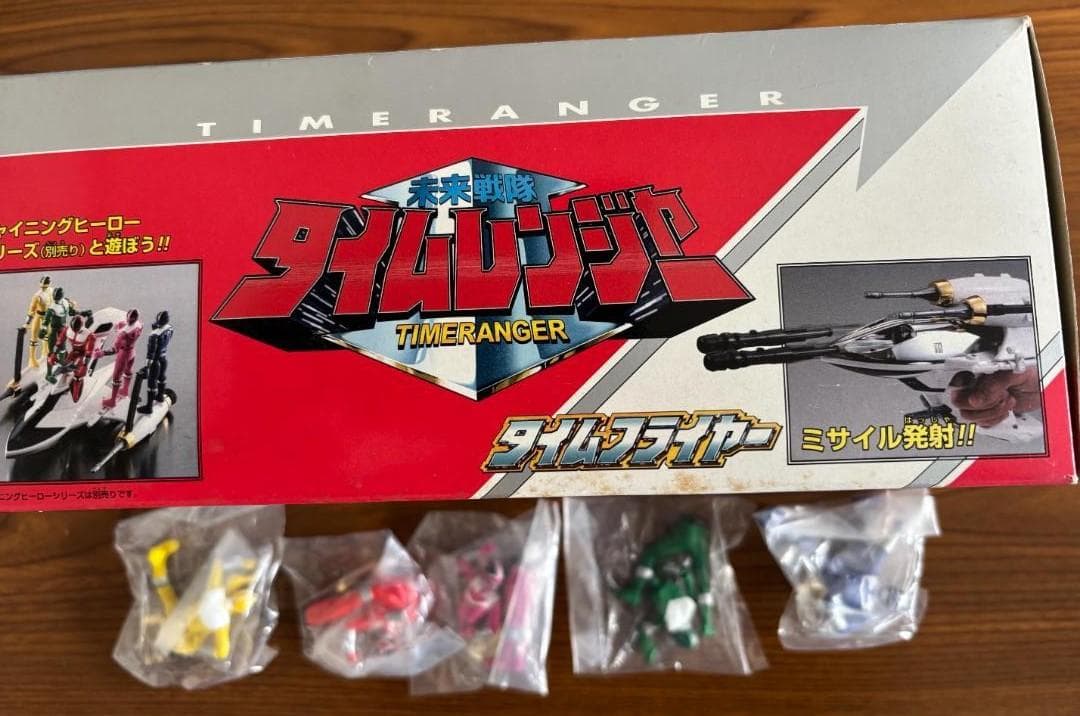 未来戦隊タイムレンジャー　タイムフライヤー（ミニフィギュア5体 付き）
