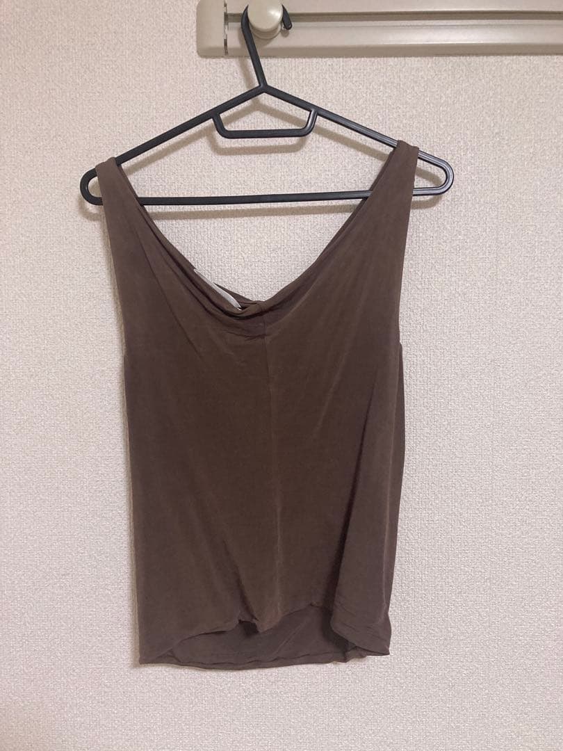 新品　Peachy den オフショル　タンクトップ　The Kylie Top