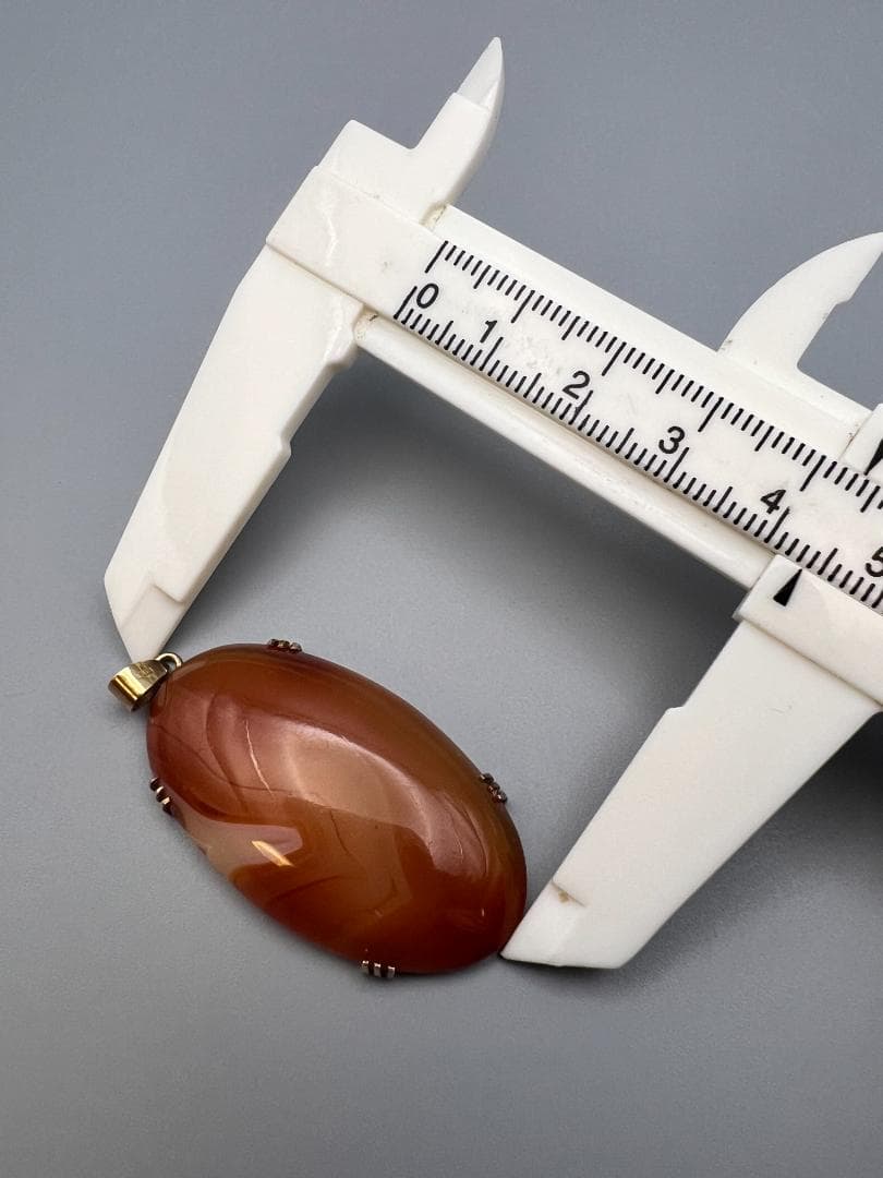 【海】K18　メノウ　瑪瑙　金枠　ペンダント　重量約１１ｇ