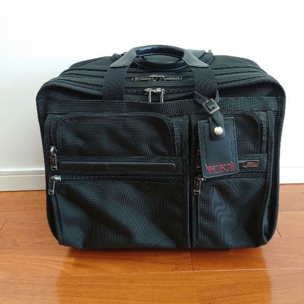 TUMI ブラック キャリーバッグ