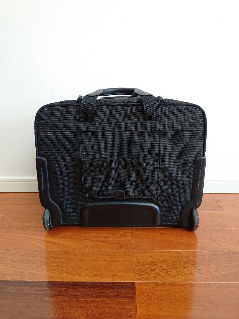 TUMI ブラック キャリーバッグ