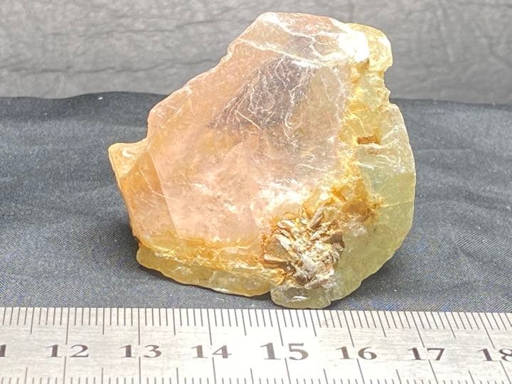 バイカラー　フローライト　79g