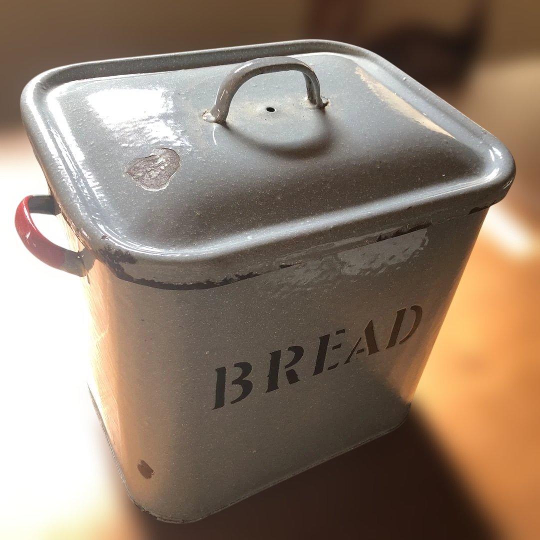アンティーク　ブレッド缶