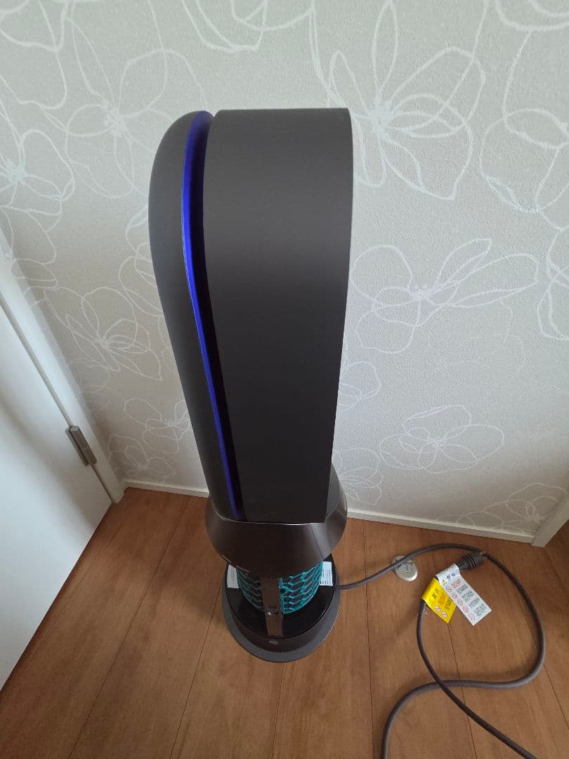 Dyson　ダイソン　pure　hot+cool　HP04