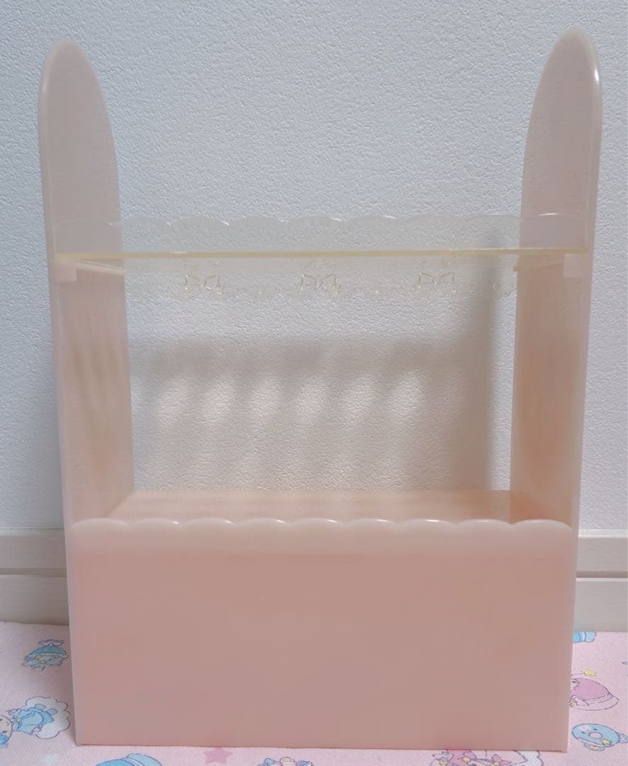 【レア】キキララ 飾り棚 プラチェスト