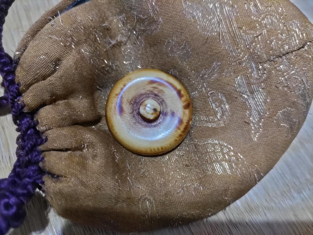 古薩摩 鮫肌釉 茶入　古裂・仕覆付 江戸時代