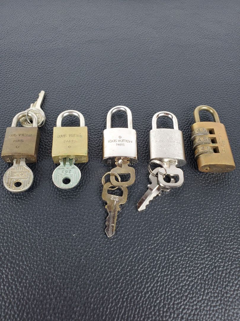 ルイヴィトン Louis Vuitton 南京錠 カデナ パドロック ダイヤル式