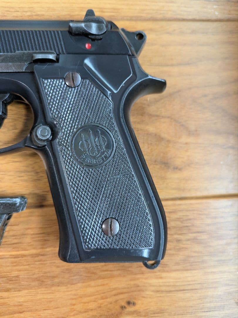 ウエスタンアームズ ベレッタ M92 ブローバックガスガン