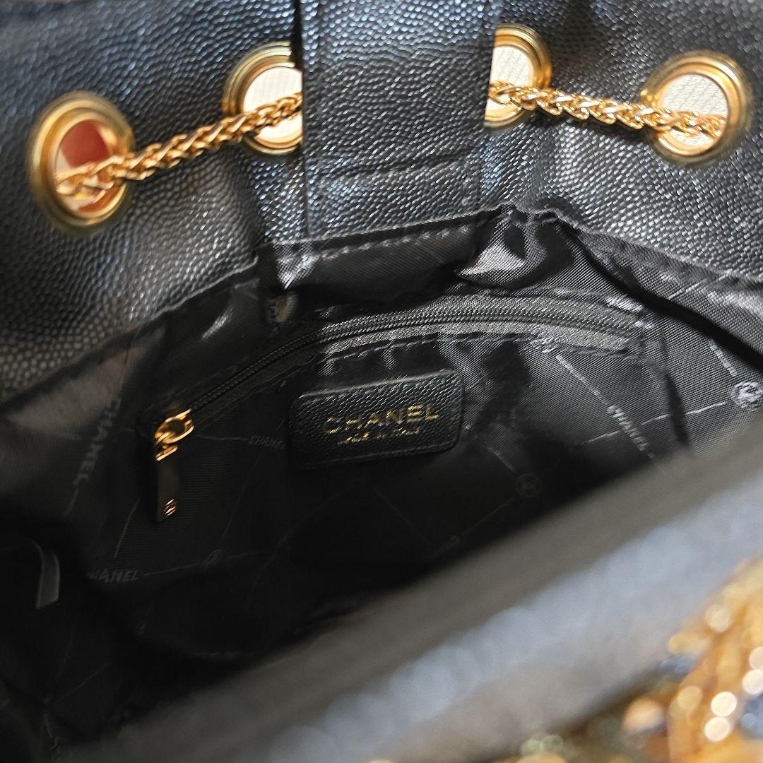 CHANEL ブラック キルティングショルダーバッグ
