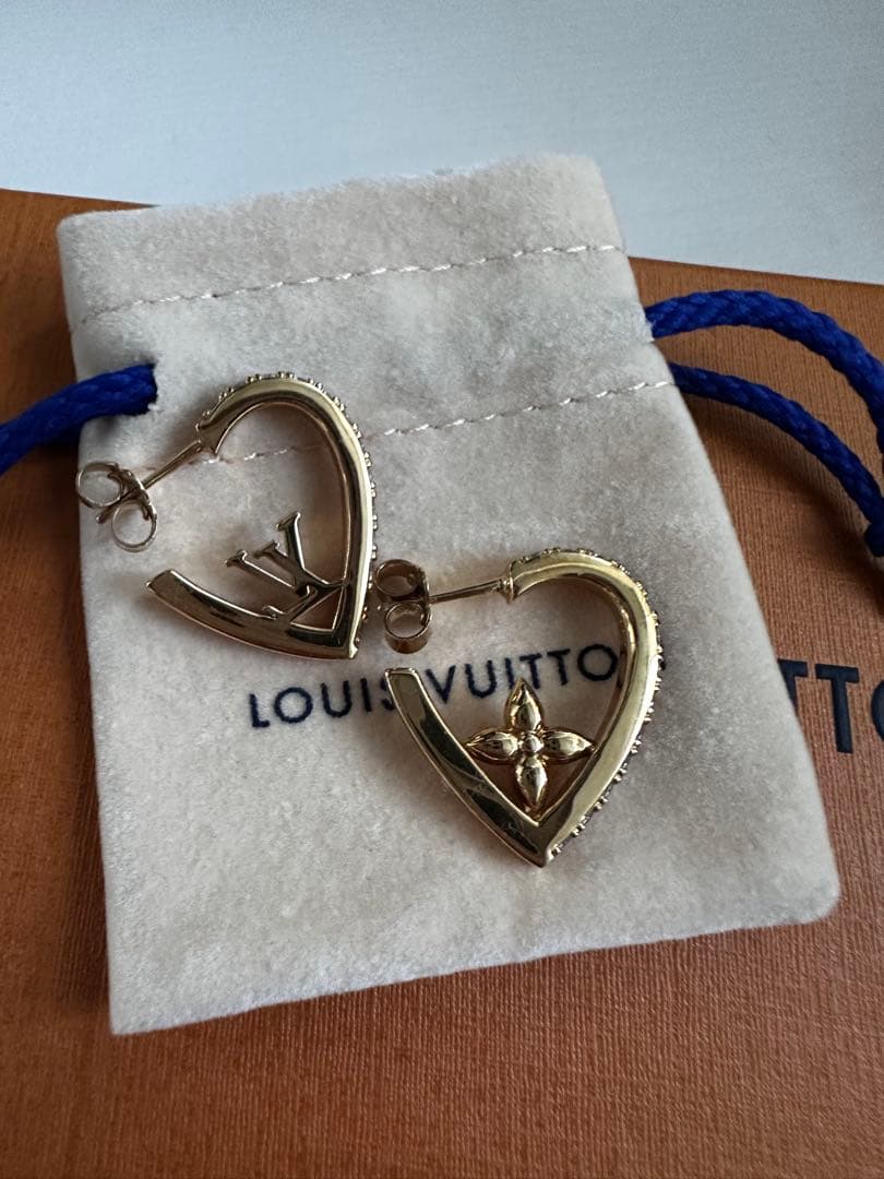 Louis Vuitton ルイヴィトン ピアスマイLVラブ M01616