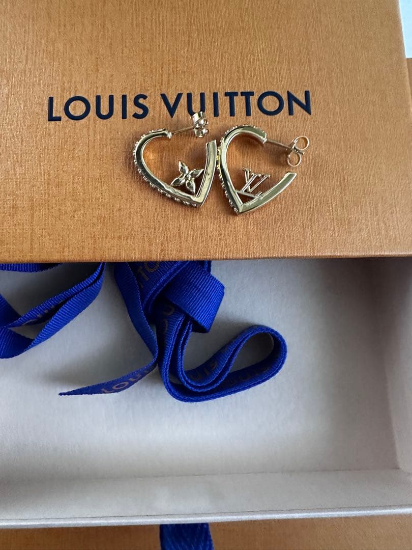 Louis Vuitton ルイヴィトン ピアスマイLVラブ M01616