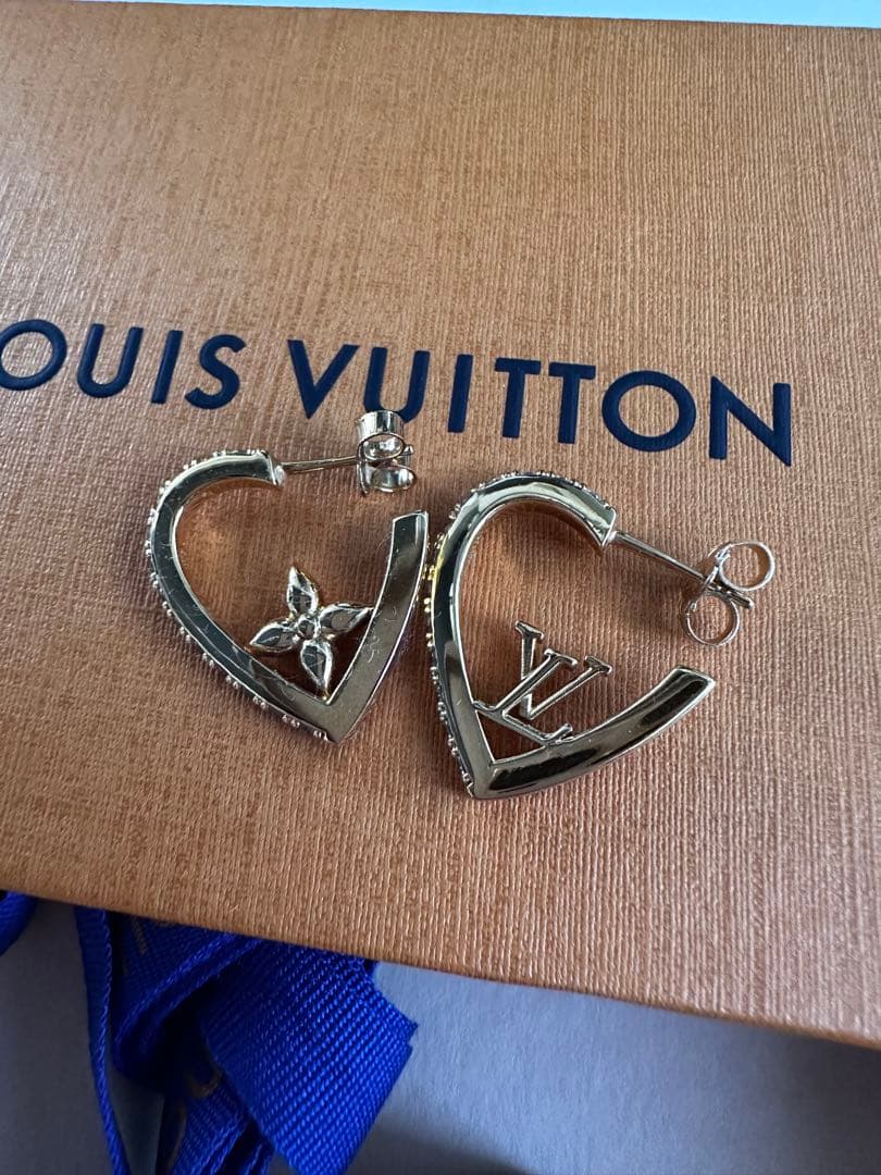 Louis Vuitton ルイヴィトン ピアスマイLVラブ M01616