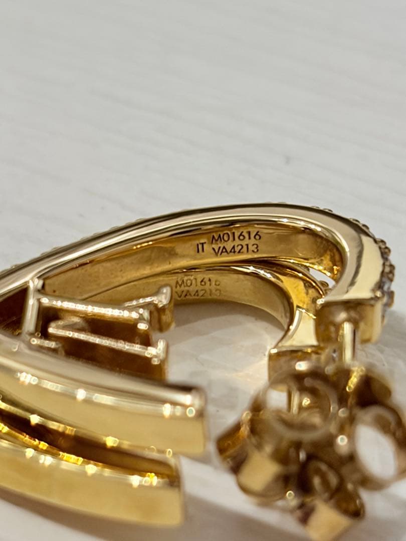 Louis Vuitton ルイヴィトン ピアスマイLVラブ M01616