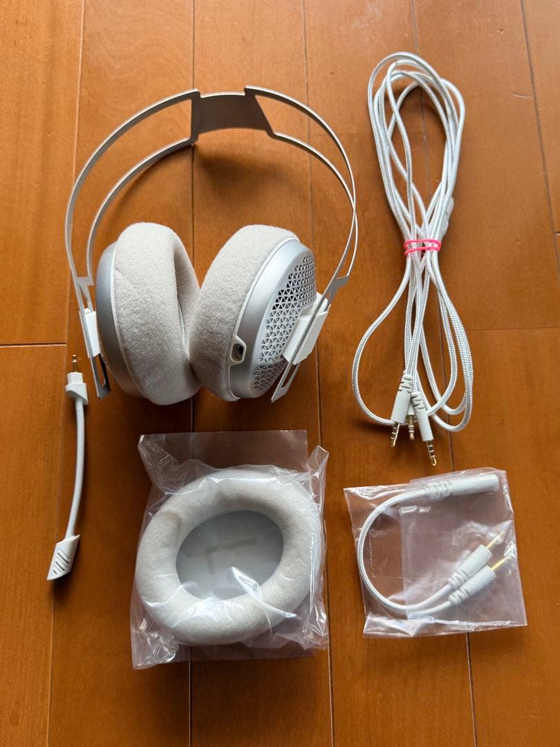 fumo TRUTH Open Air Gaming Headset シルバー
