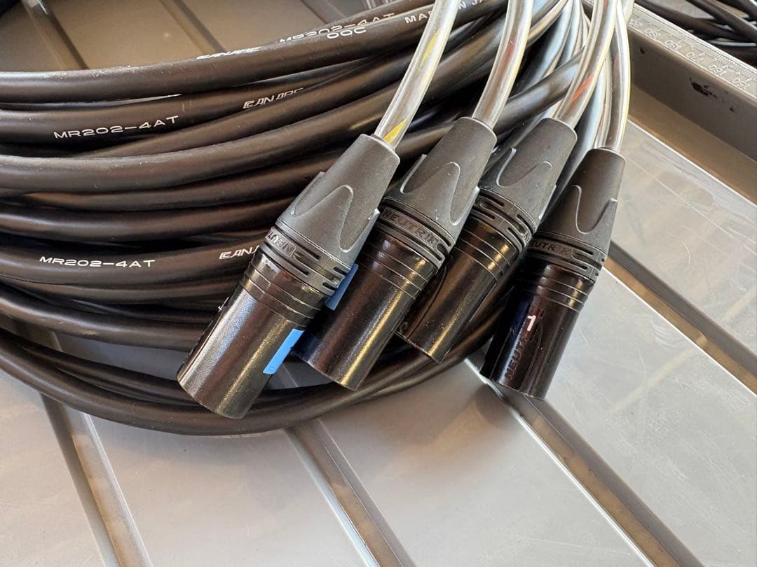 s*4様 カナレMR202-4AT XLR 4chマルチケーブル25m