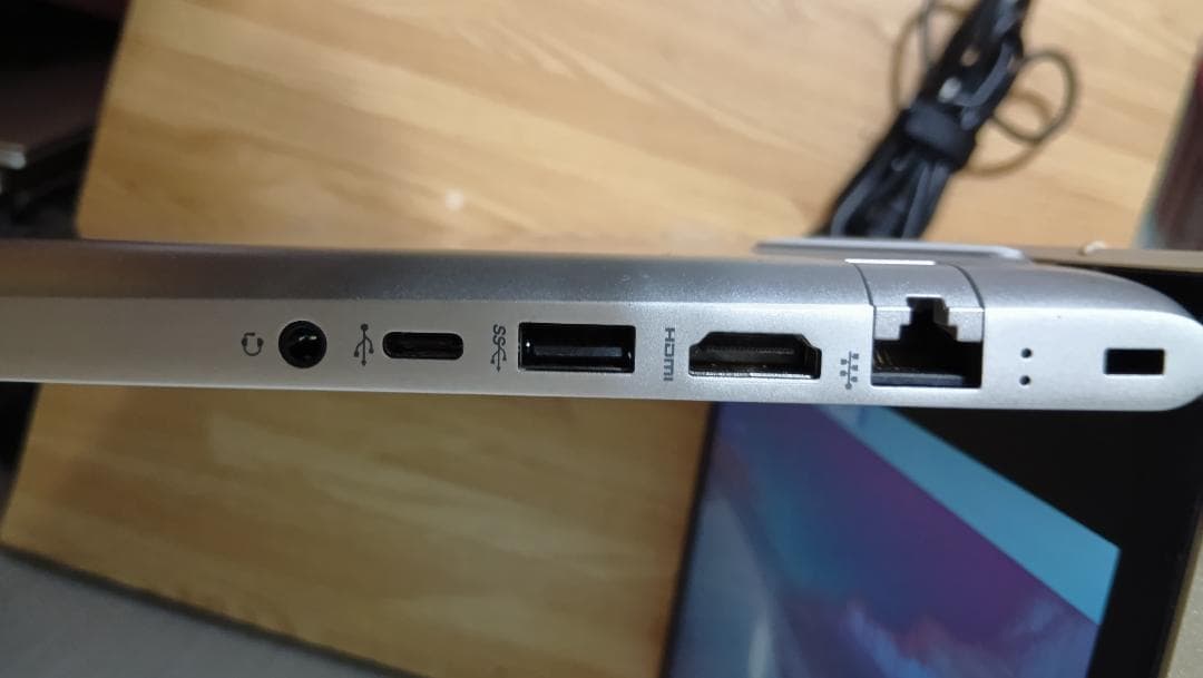 hp Pavilion 15-cc101TU 8世代i5