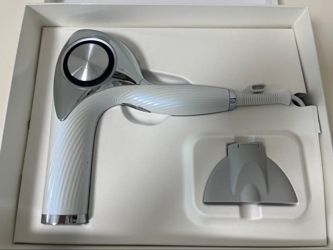 かとも　ReFa ヘアドライヤー　RE-AJ02A 2022年製