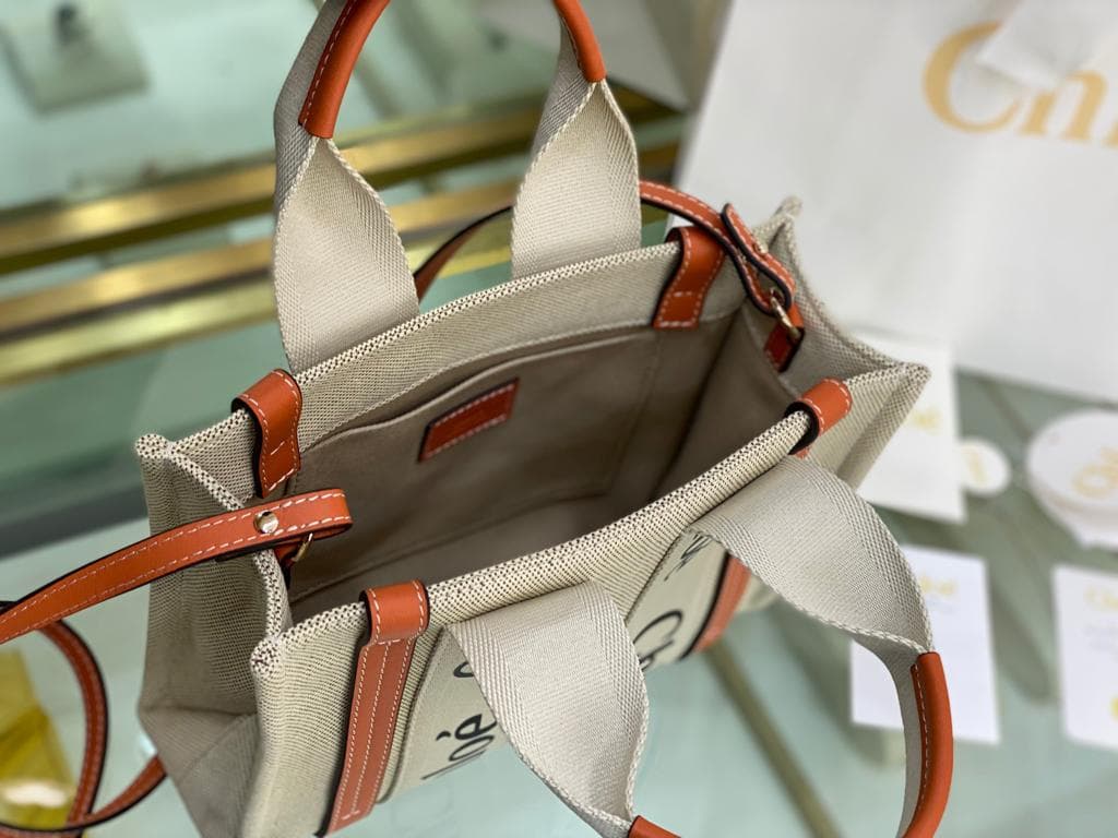 Chloé ロゴ入りミニトートバッグ ベージュ/オレンジ