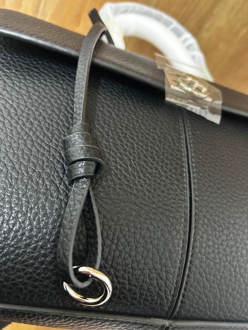 カフネ　ショルダーバッグ　新品未使用　訳アリ