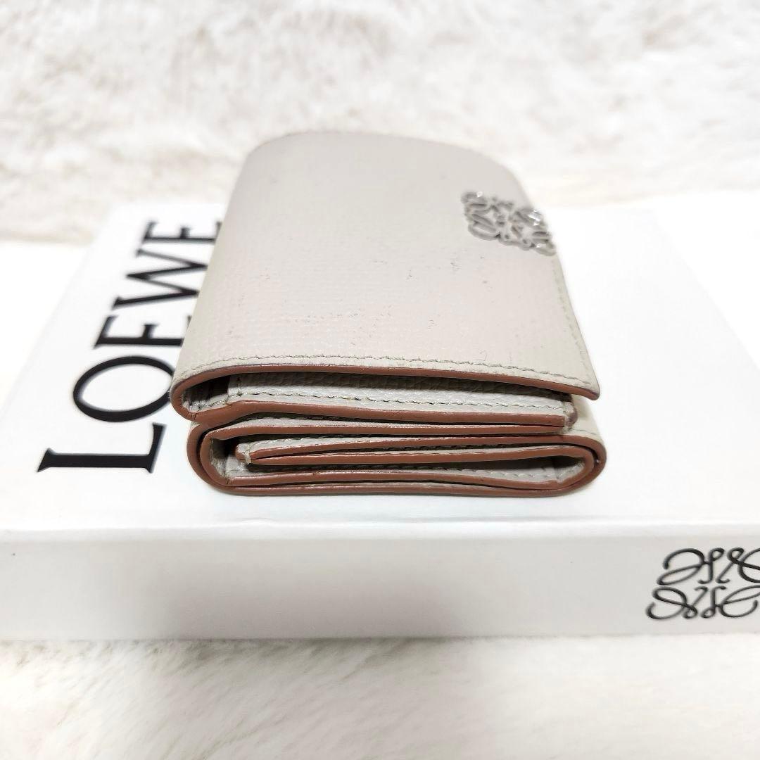 ✨美品　正規品✨ロエベ　三つ折り　アナグラム　小銭入れ　ロゴ金具　ベージュ