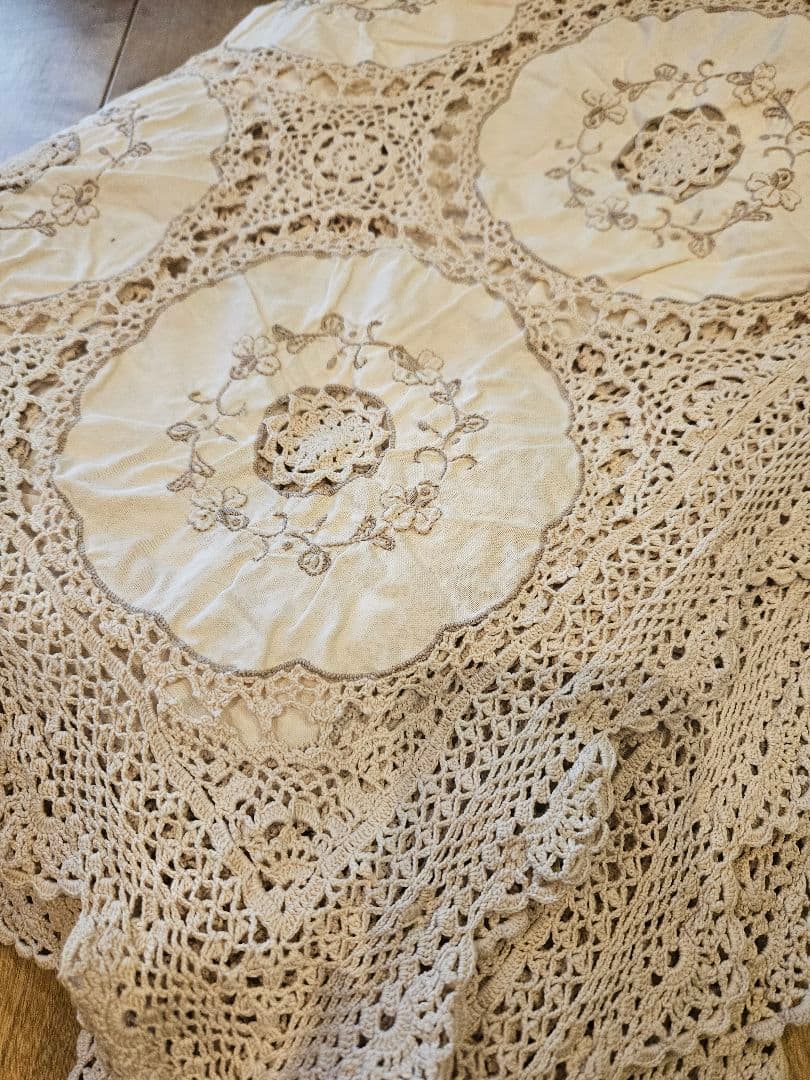 希少　フランスアンティーク？　大判　レース　アンティーク　刺繍