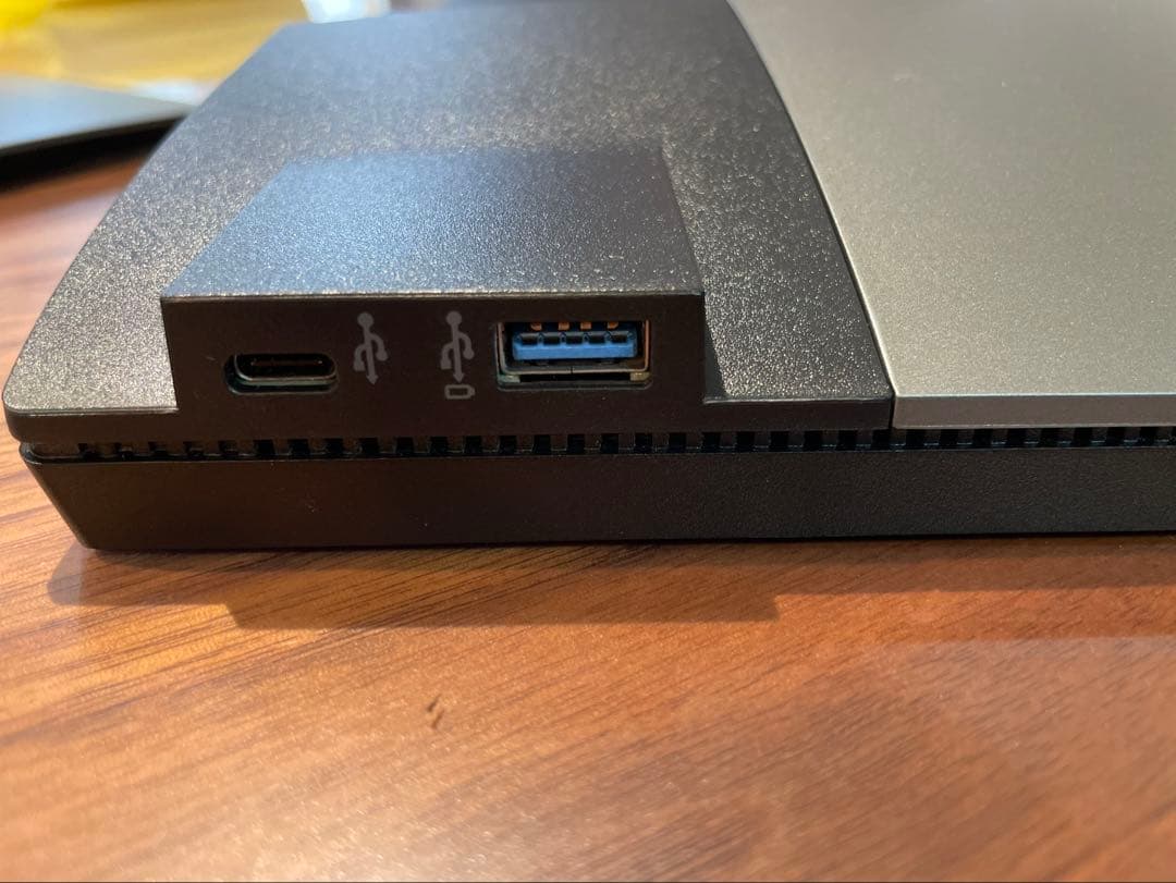 DELLデジタルハイエンド27 4K USB-Cモニター　U2720QM