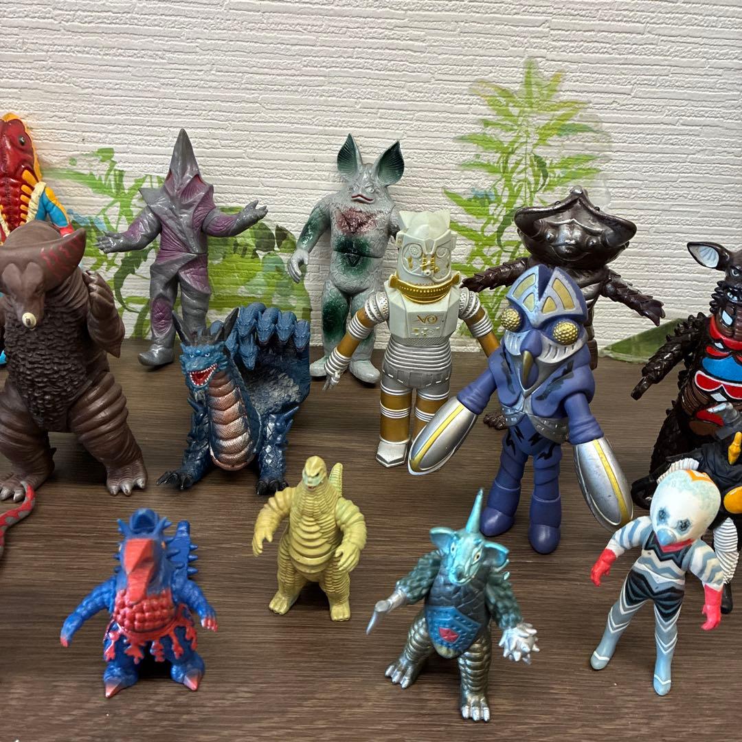 ウルトラマン　怪獣　フィギュア　26体