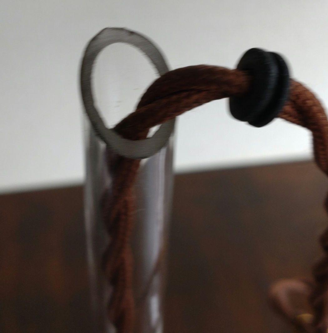 ガラス漏斗のペンダントライト