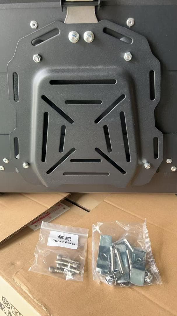 中古美品バイクリアボックス アルミトップケース (65L Black 黒)