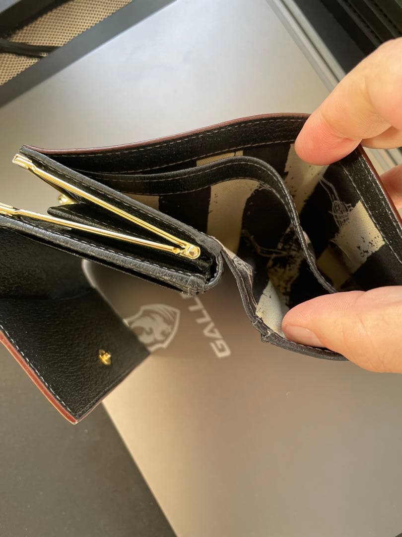 VIVIEN WESTWOOD 美品 がま口 3つ折り財布 ブラック