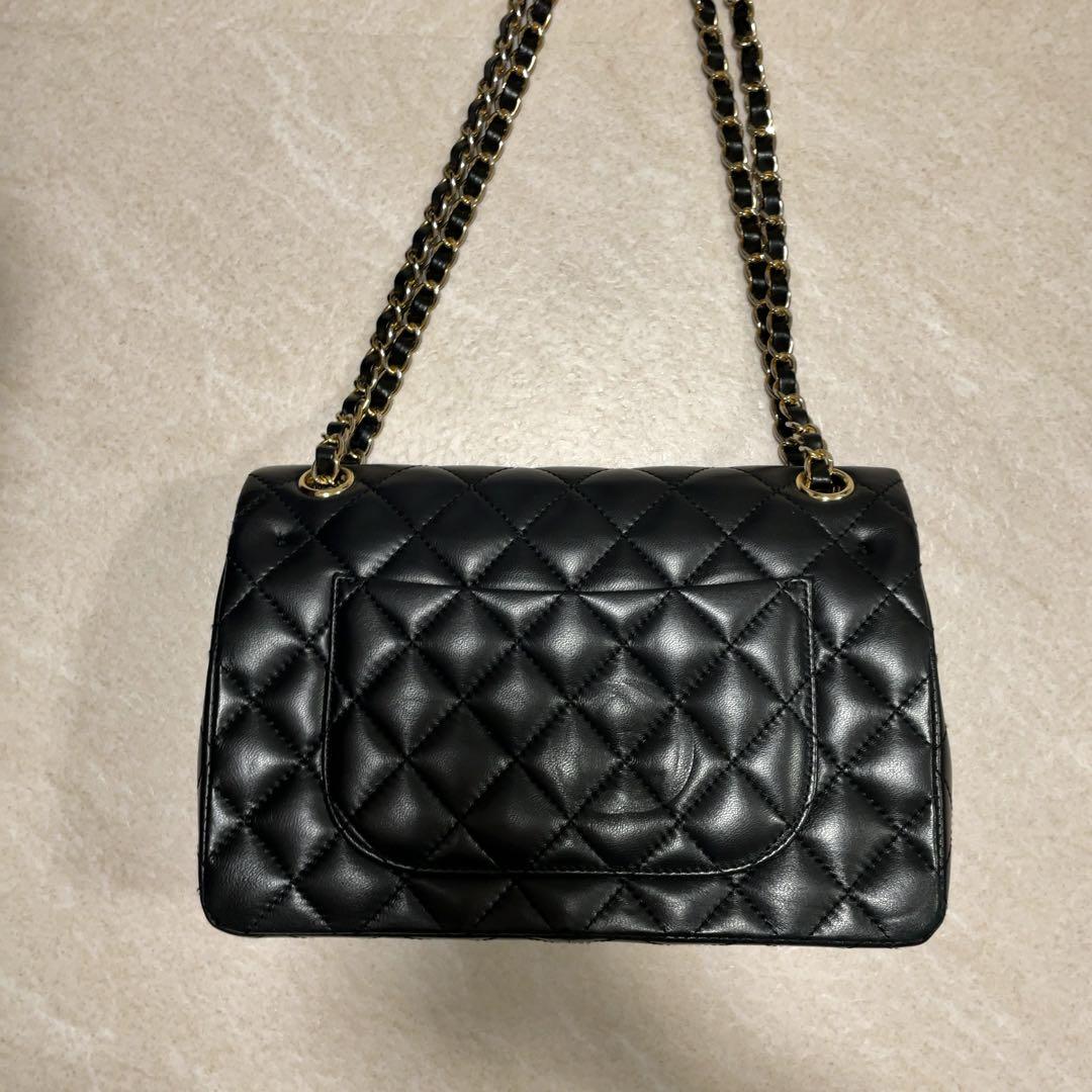 CHANEL ブラック レザー キルティング マトラッセ ショルダーバッグ