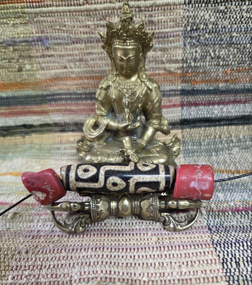 044天珠　九眼天珠　大穴シリーズです！dzibeads！