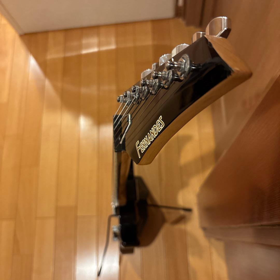 金ロゴ FERNANDES トレモロアーム付 新品弦張替済