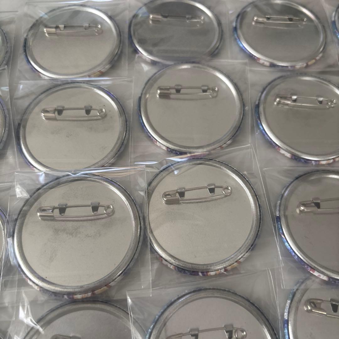 プロセカ　青柳冬弥　グリ缶　10A グリッター缶バッジ 純ブラ特訓後　30点