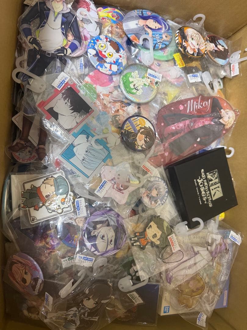 ノンジャンル アニメ キャラクターグッズ 大量 まとめ売り　1300個以上